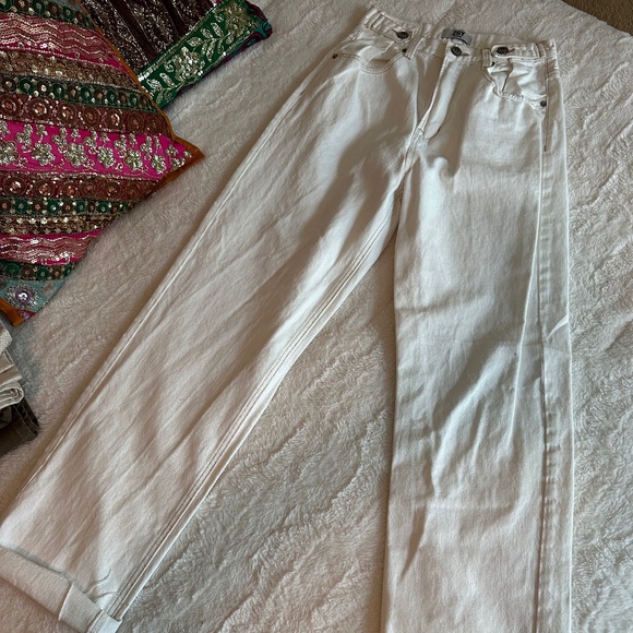 White loose denim - Picture 1 of 5